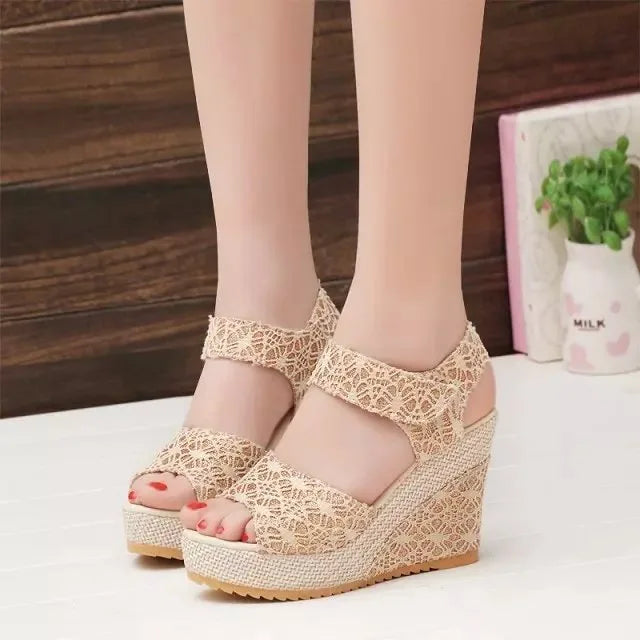 NIGHTFashionable shoes that make you look stylish everywhere.”