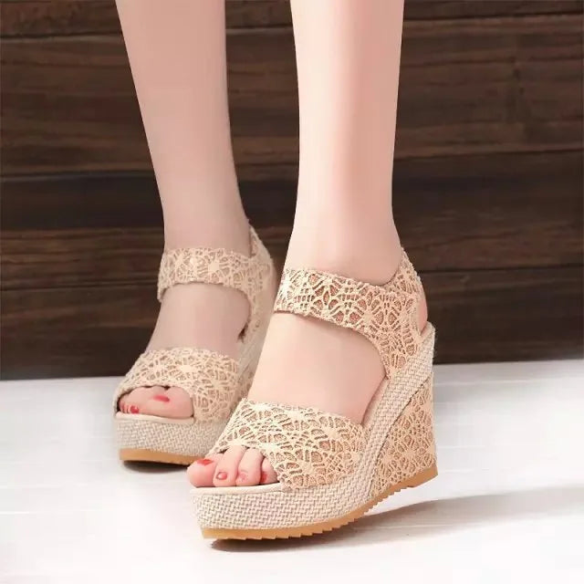 NIGHTFashionable shoes that make you look stylish everywhere.”